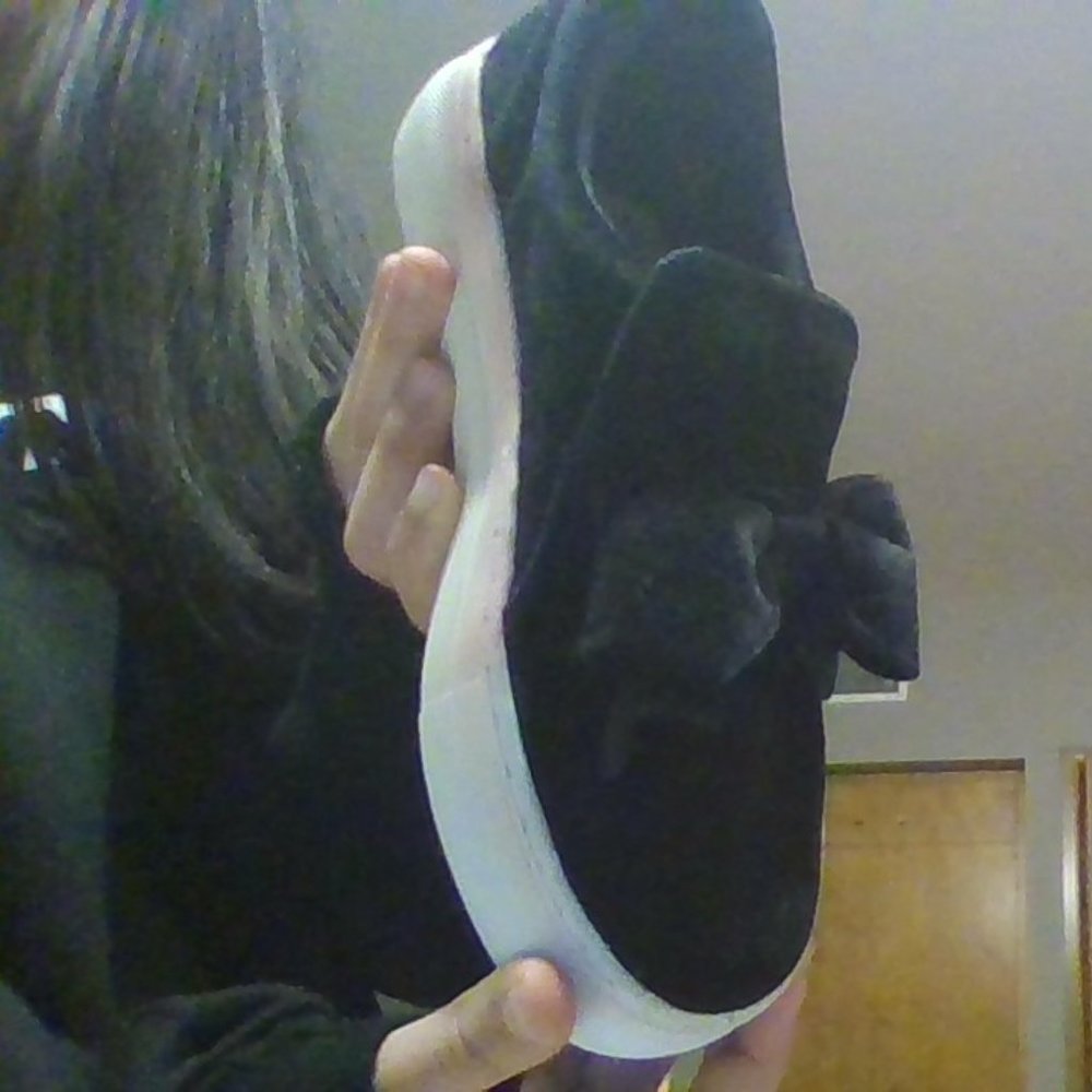 Guess Shoes 6 1/2